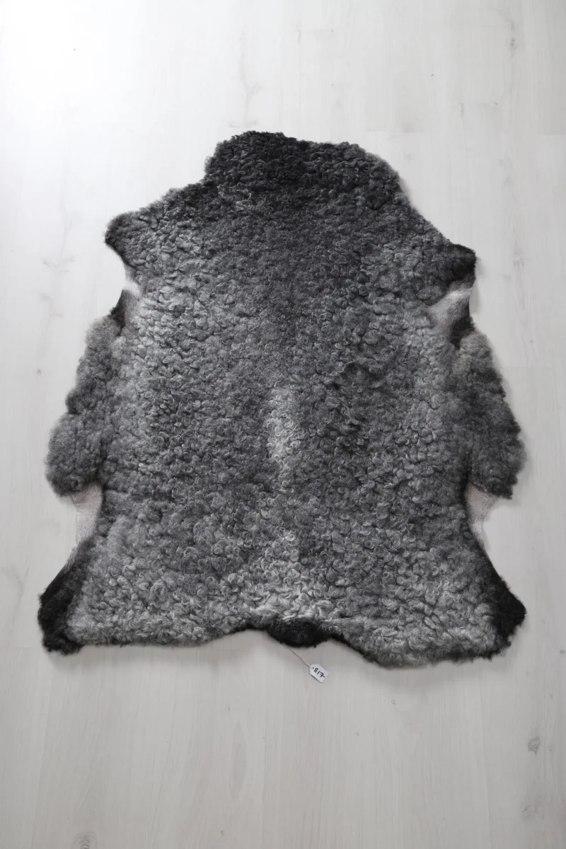 Nr 817 Mellangrått fårskinn - Bild 2