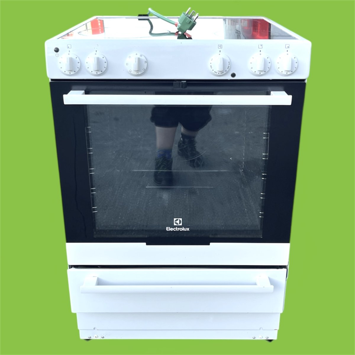 Spis 400 V Vit Electrolux EKC6011BOW